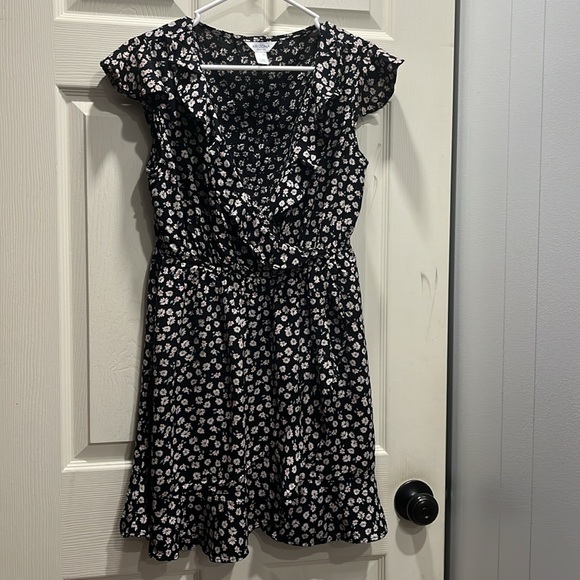 Women’s or Junior Floral Dress - Picture 4 of 5